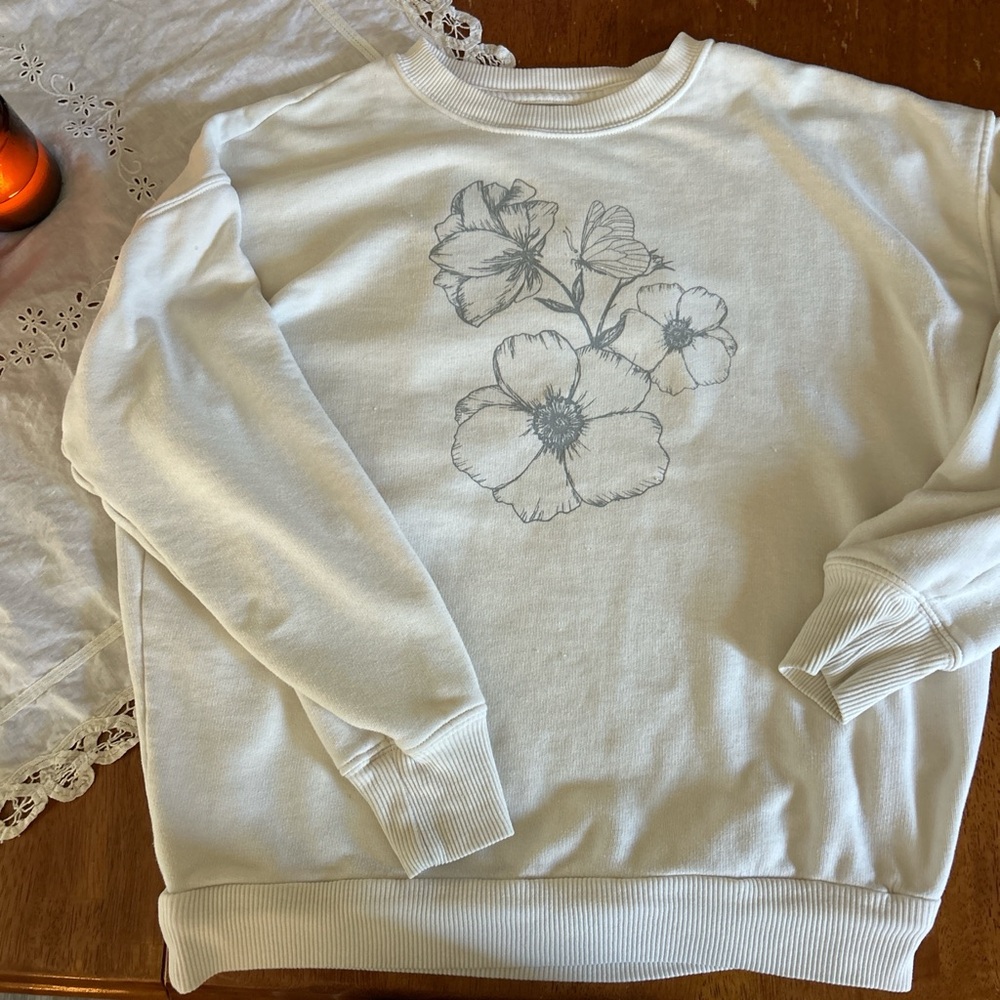 American Eagle Outfitters White Floral Crew Neck Sweater
